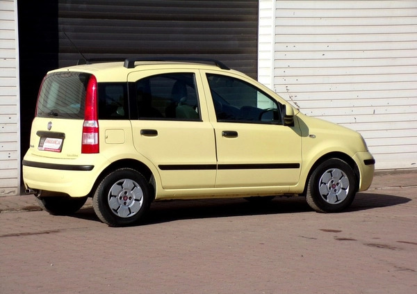 Fiat Panda cena 12900 przebieg: 148000, rok produkcji 2011 z Narol małe 379